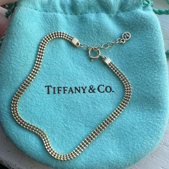 Mejuri Triple Bead Gold Chain Bracelet - 14k yellow gold - Picture 3 of 8